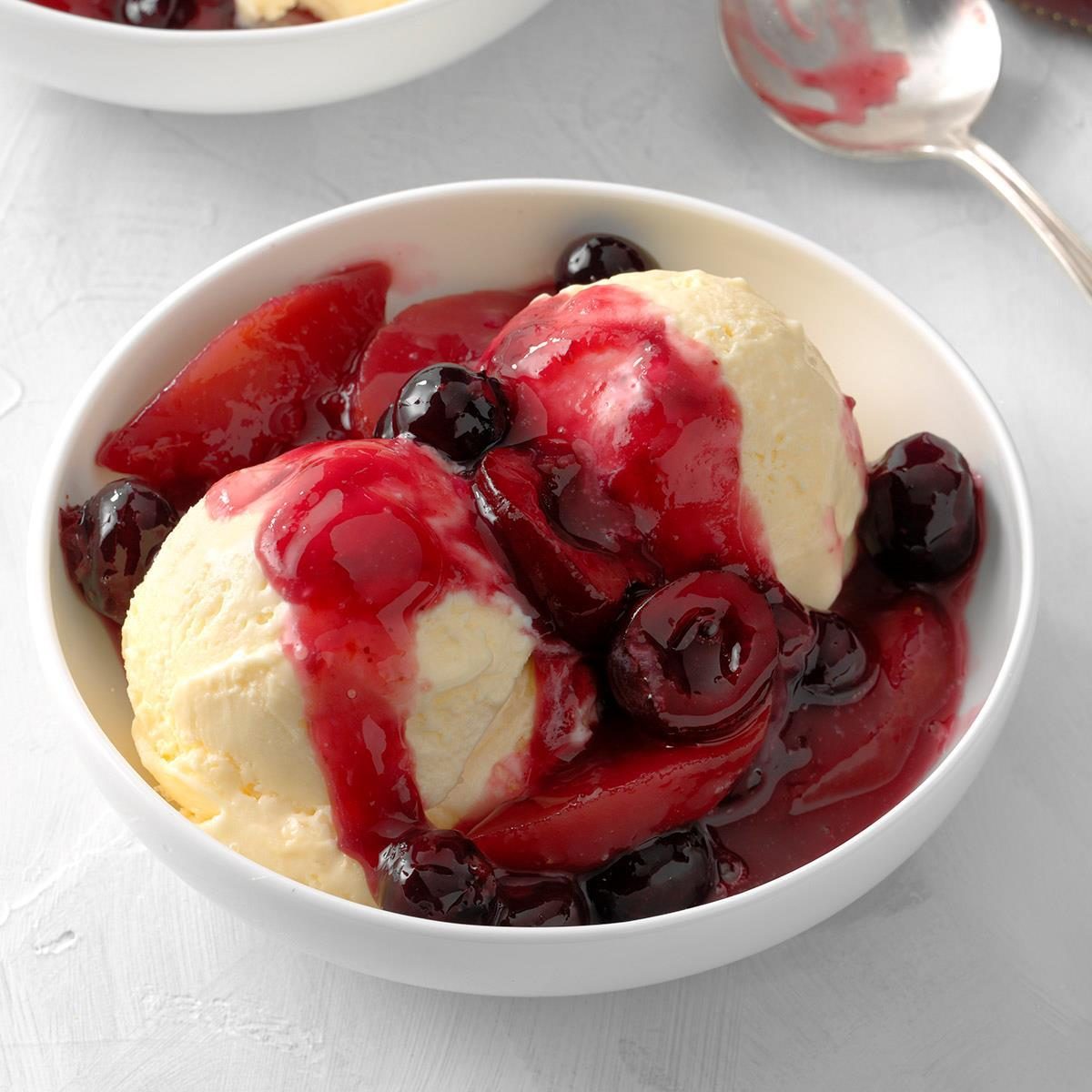 Berry-Cherry Peach Sauce Sundaes
