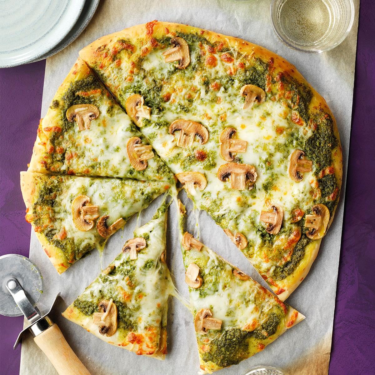 Easy Pesto Pizza Exps Toham21 18813 B12 01 4b 13