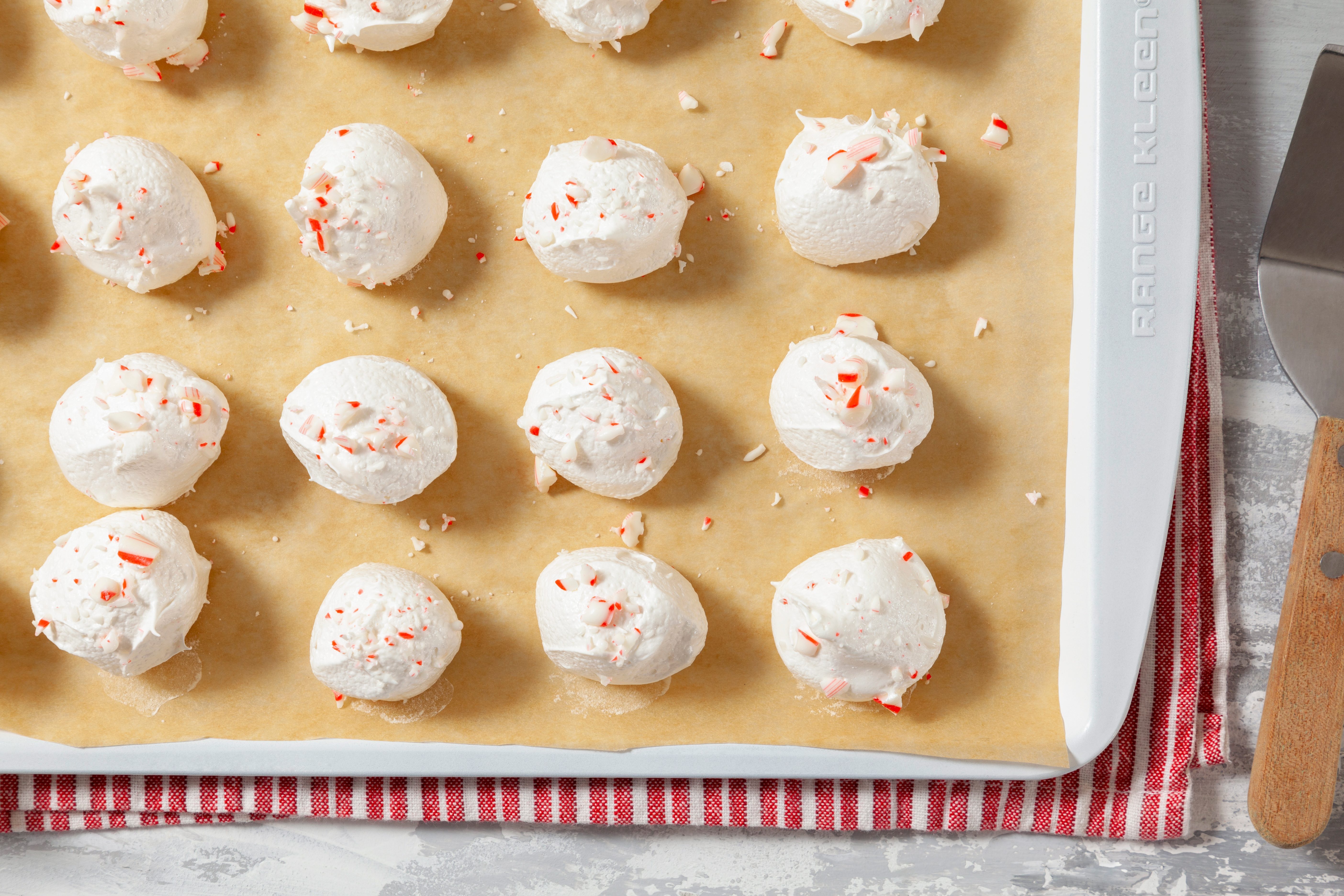 Peppermint Meringues Ft23 11429 St 1018 5 Ss Edit