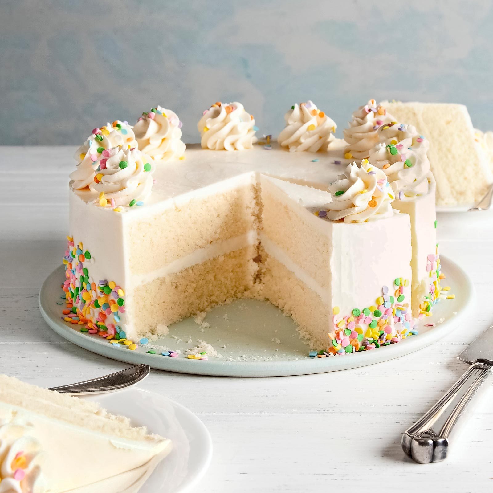 15 Tricks to Make Boxed Cake Mix Taste Homemade