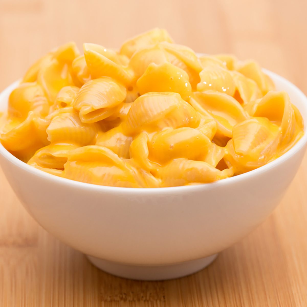 Macaroni Shells and Cheese on a Wooden Table