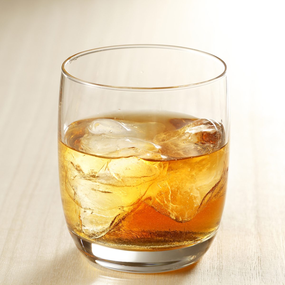 Whiskey ; Shutterstock ID 359094287; job: Taste of Home
