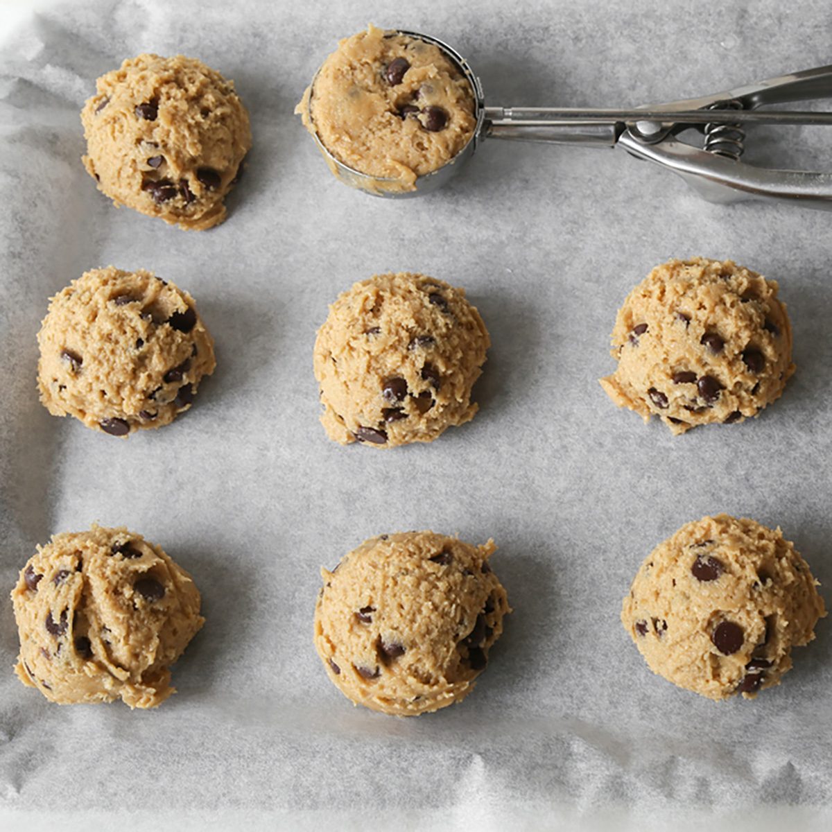 chocolate chip coconut cookies dough