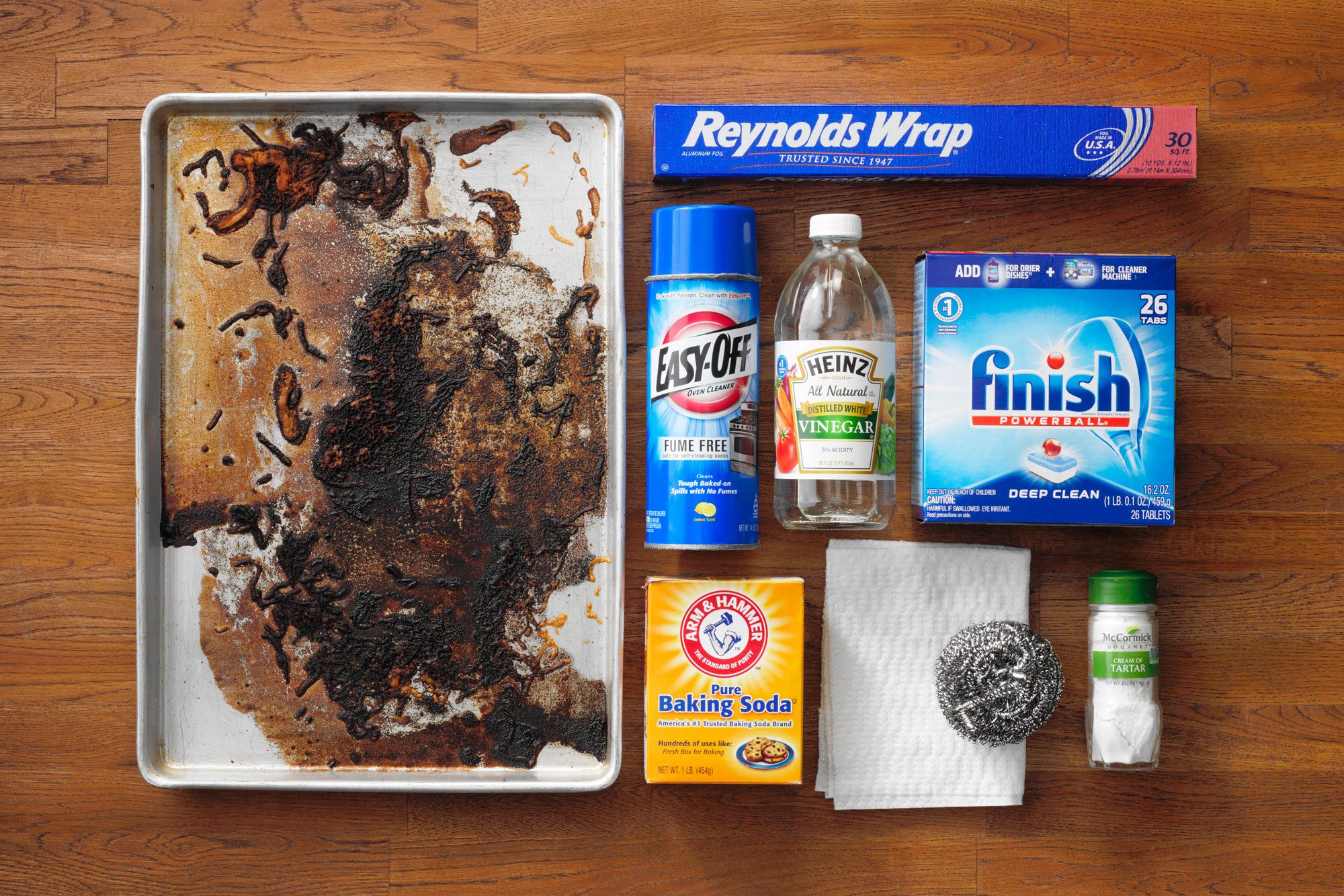 6 Easy Ways to Clean Your Baking Sheets