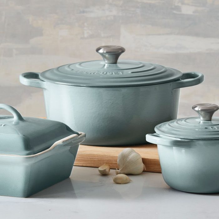 Le Crueset Round Dutch Oven Ecomm Via Lecreuset.com