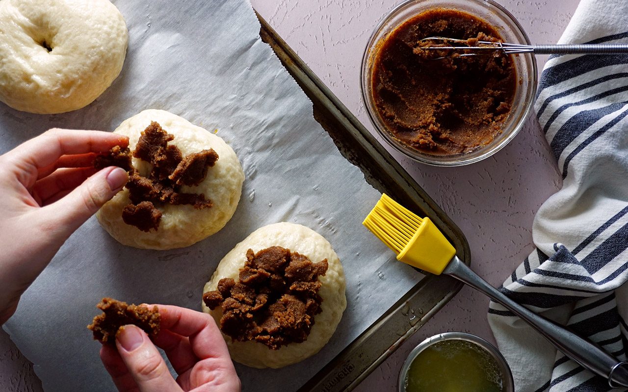 Bake Cinnamon Crunch Bagels Panera 041921 Toh 15