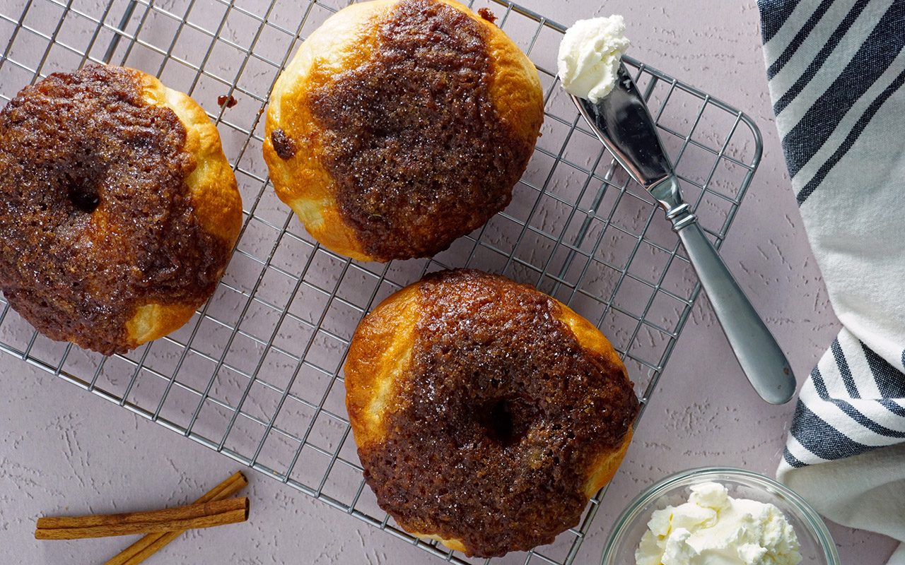 Bake Cinnamon Crunch Bagels Panera 041921 Toh 16