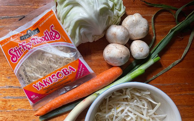 Yakisoba Ingredients chicken yakisoba recipe