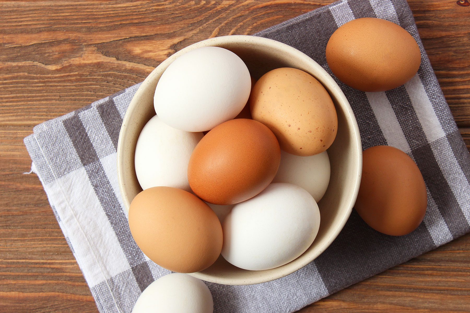 Brown vs. White Eggs: Here Are the Differences
