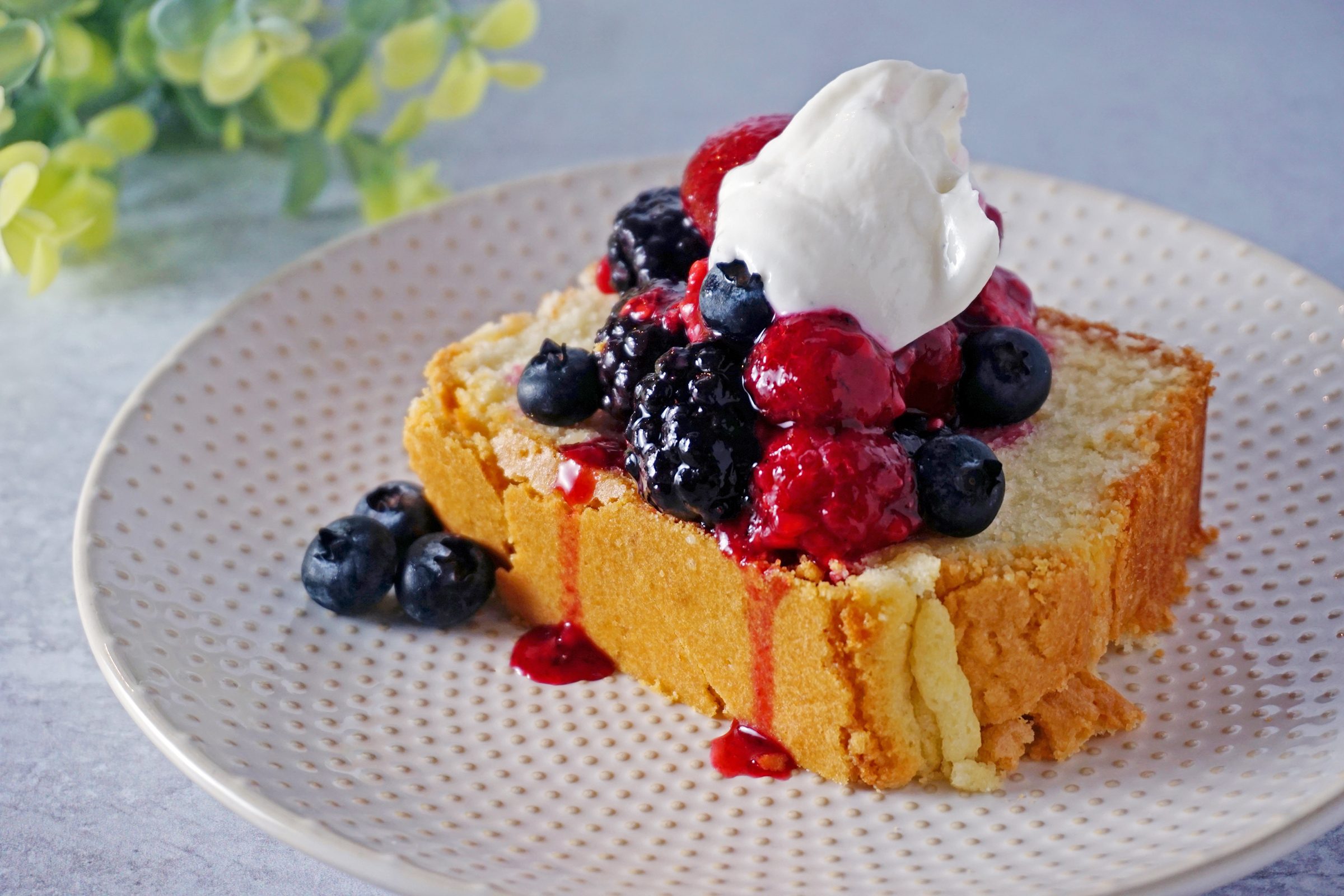 We Made a Perfect Copycat Recipe for Sara Lee Pound Cake, and It Has Only Six Ingredients