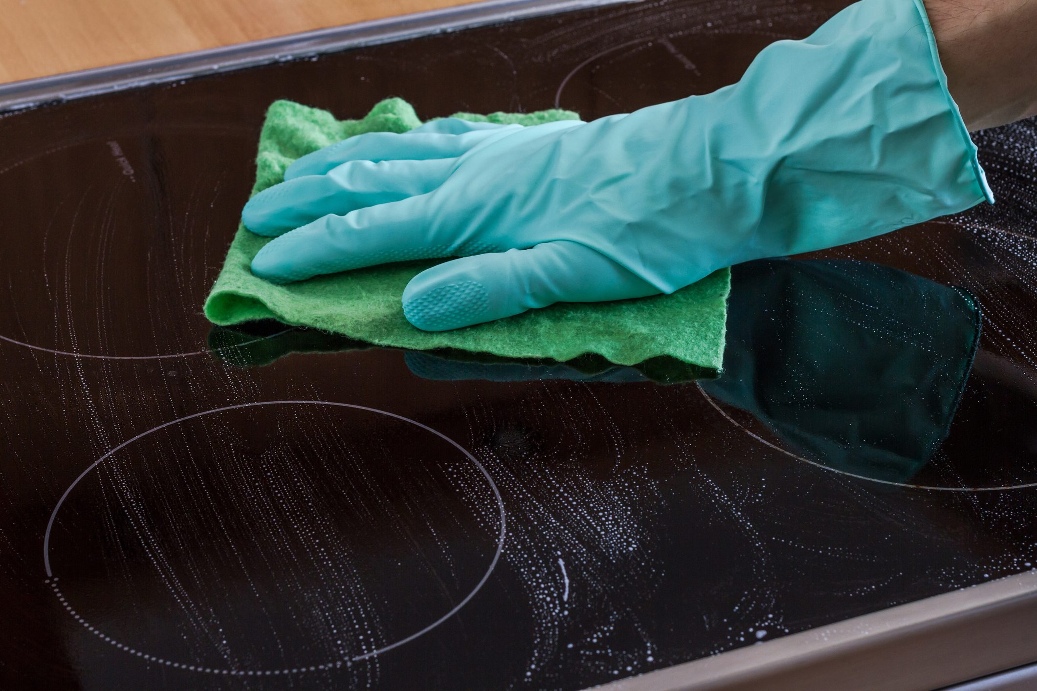 How to Clean a Glass Cooktop and Get Rid of Burnt-On Food