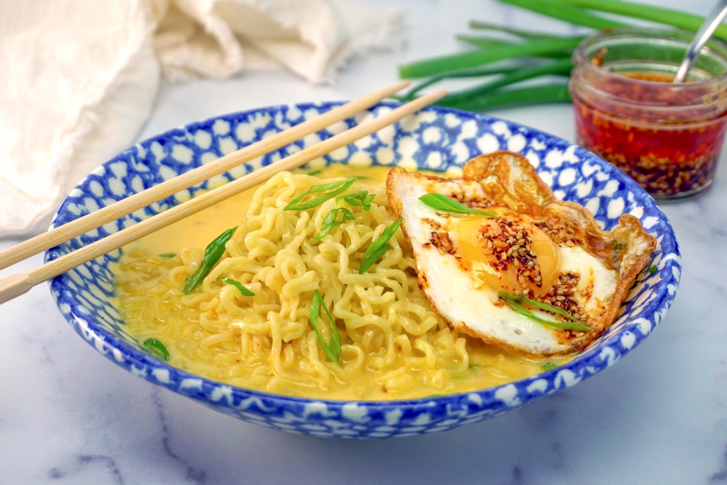 How to Make Cheesy Ramen Noodles