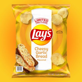 Lays Cheesy Garlic Bread Potato Chips Dh Toh Courtesy Lays