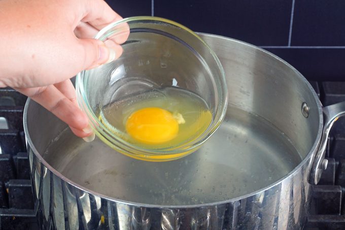 Cook The Egg for Gordon Ramsay Poached Eggs Lauren Habermehl For Toh