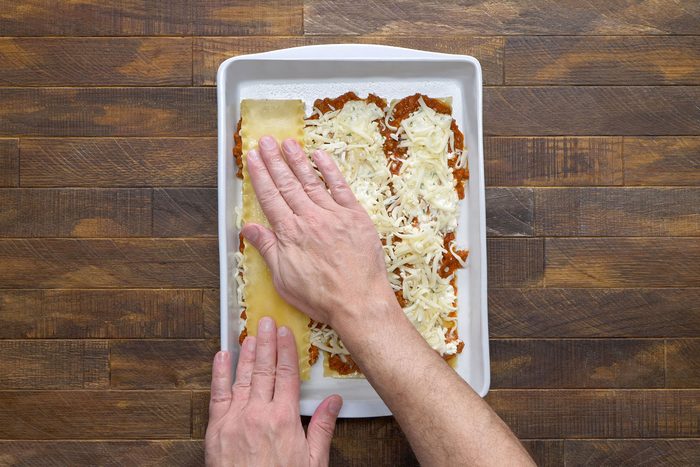 Layering the lasagna