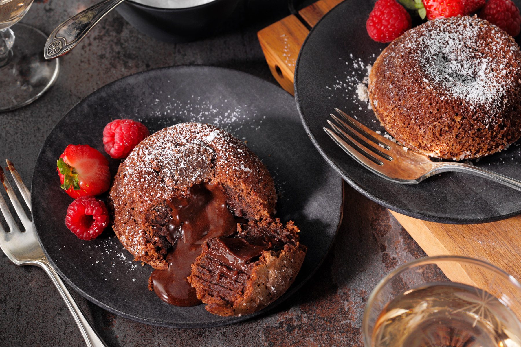 Chocolate Lava Cake Tohfm25 43967 P2 Md 01 03 4b