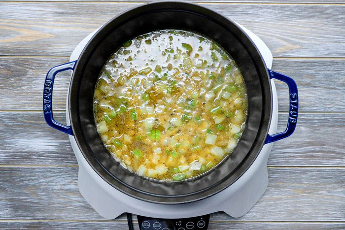 Contest Winning New England Clam Chowder Tohvs24 41095 Mf 04 12 2