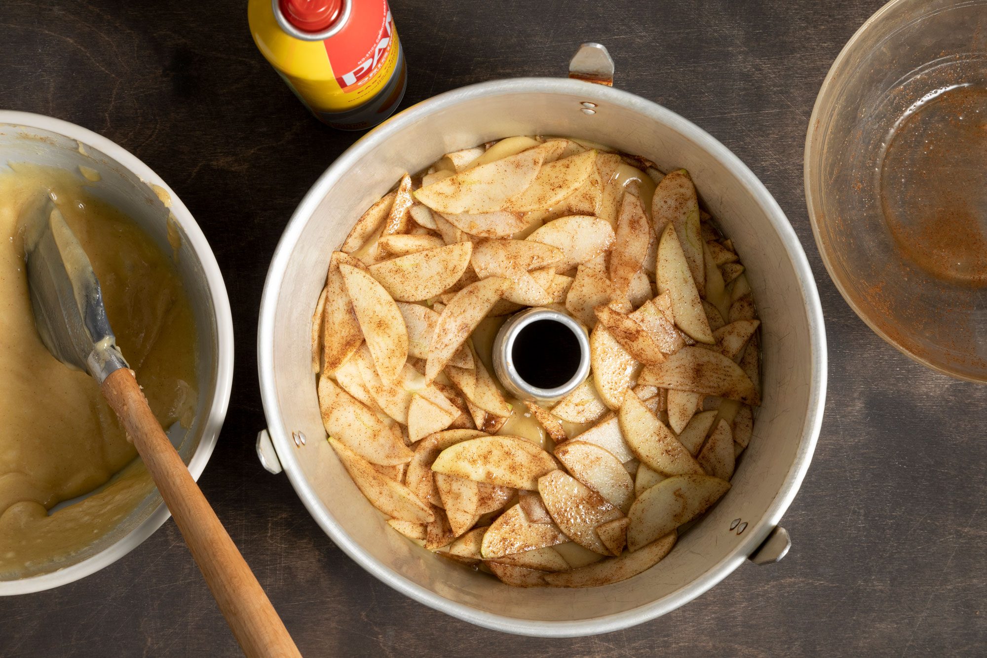 Spread the remaining batter over the apples