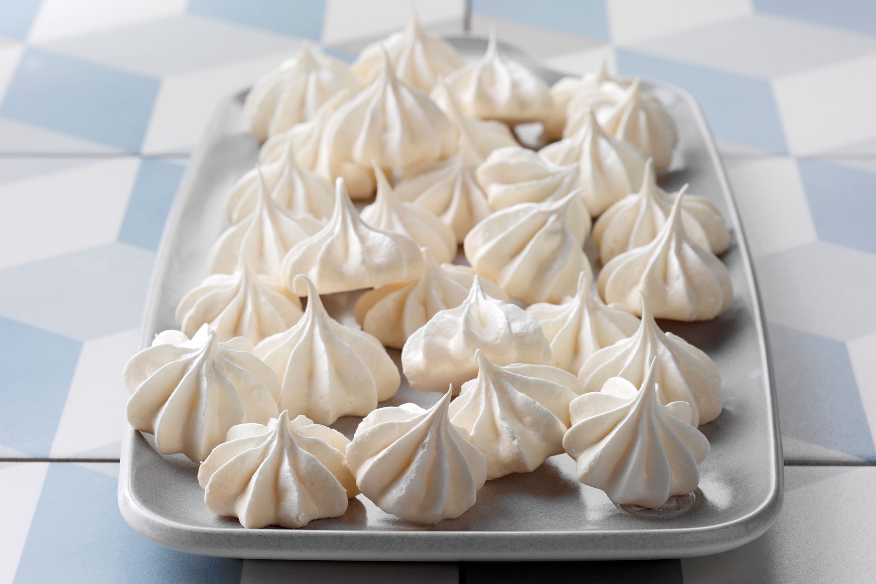 Vanilla Meringue Cookies served in a baking tray