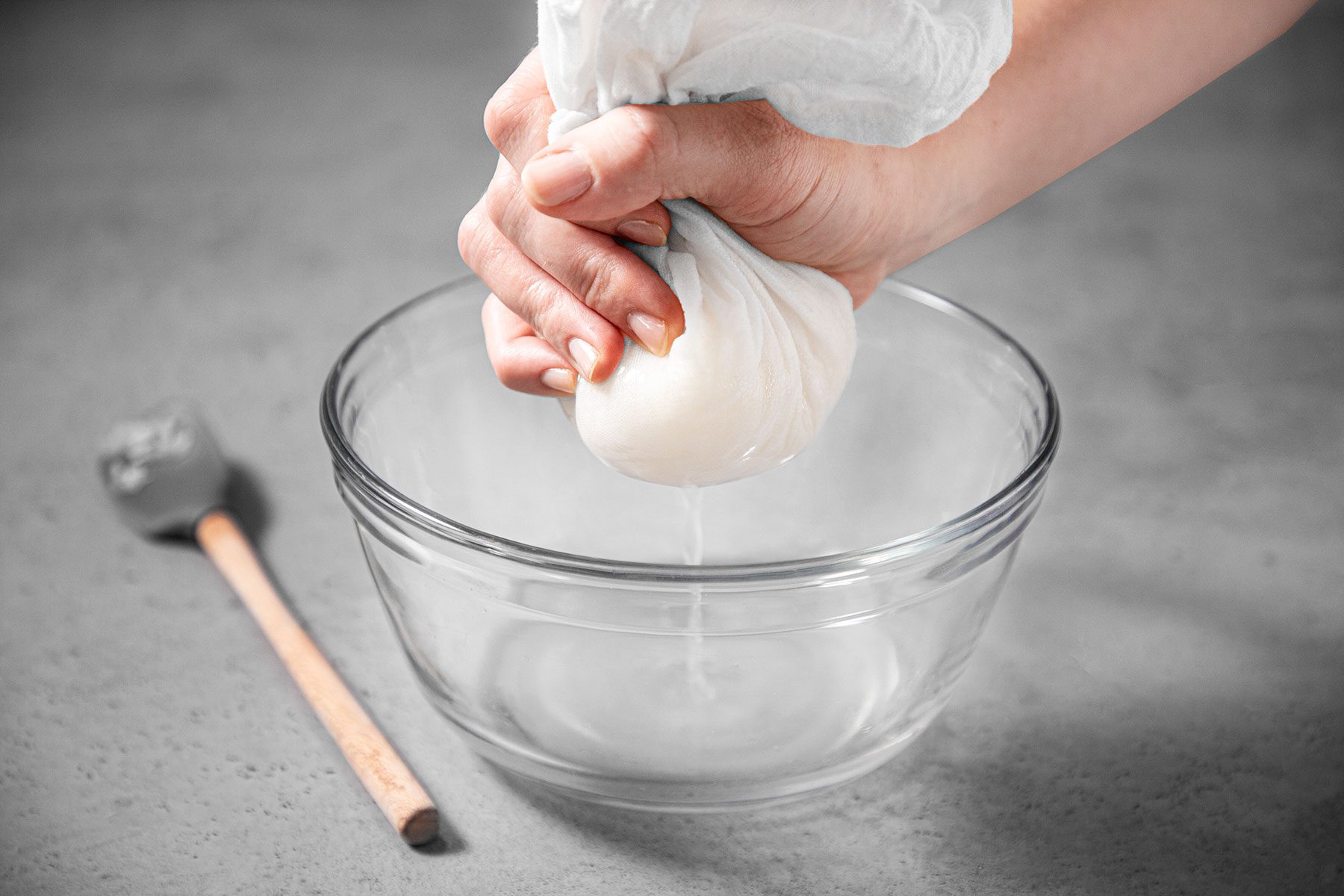 Squeezing extra water from onions