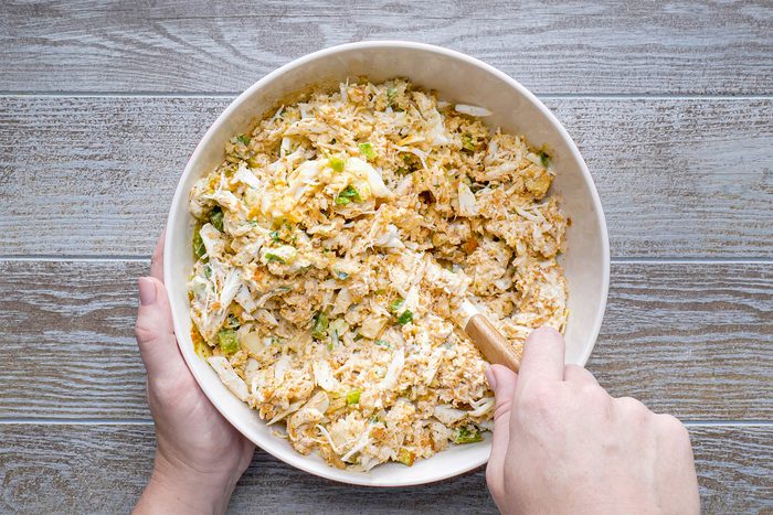 Classic Crab Cakes Tohvs24 10830 Mf 04 10 1