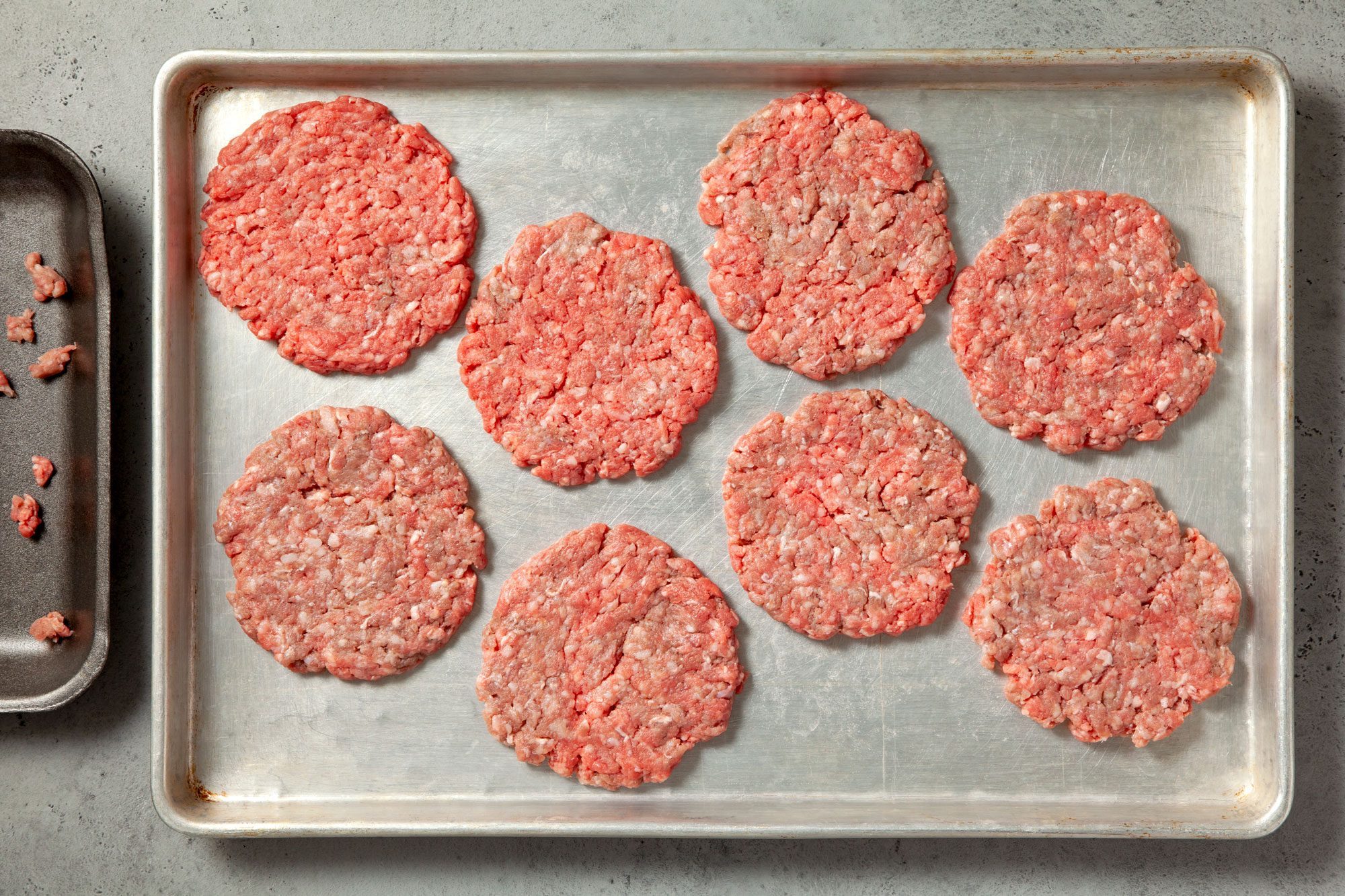 8 thin patties of beef