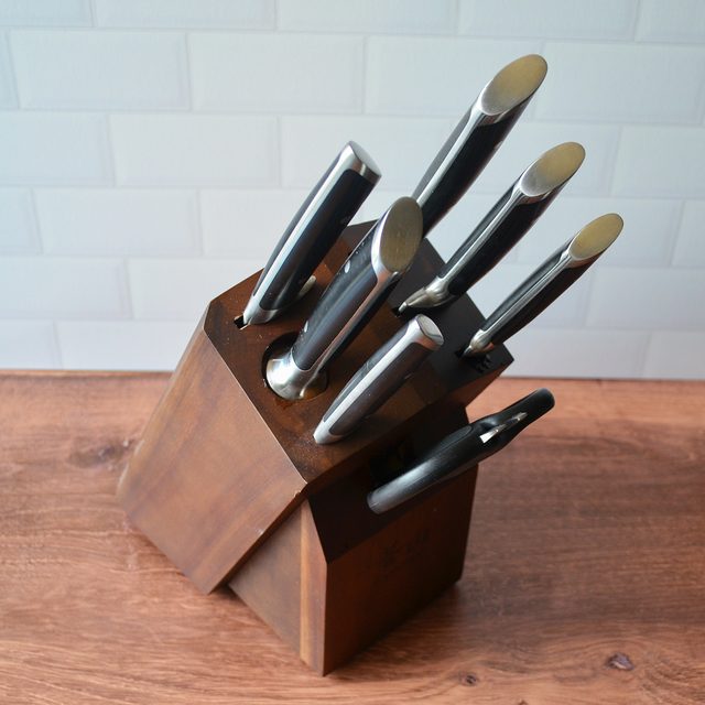 Toha24 Cangshan Helena Knife Block Set Emily Way 02 Yvedit