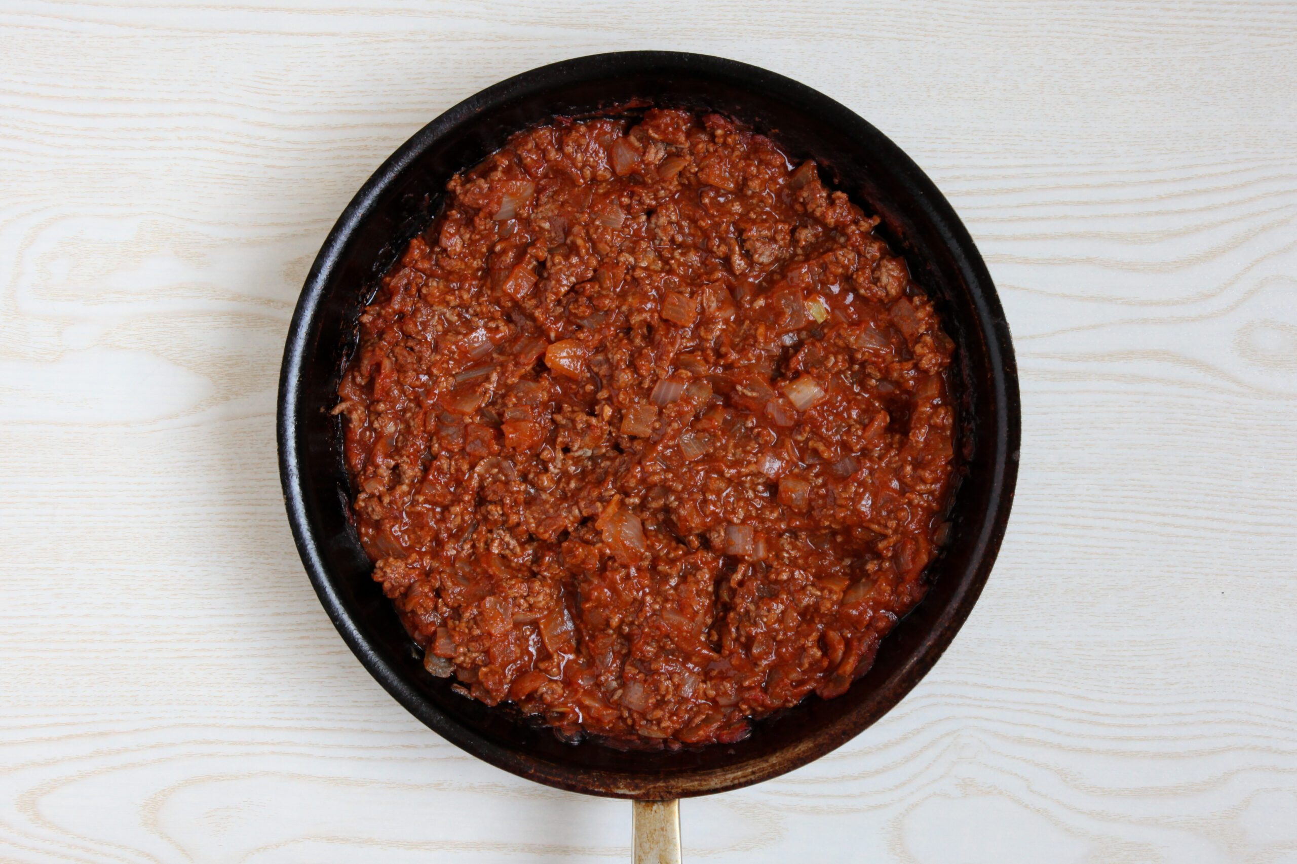 Cooking beef and onion for hamburger casserole