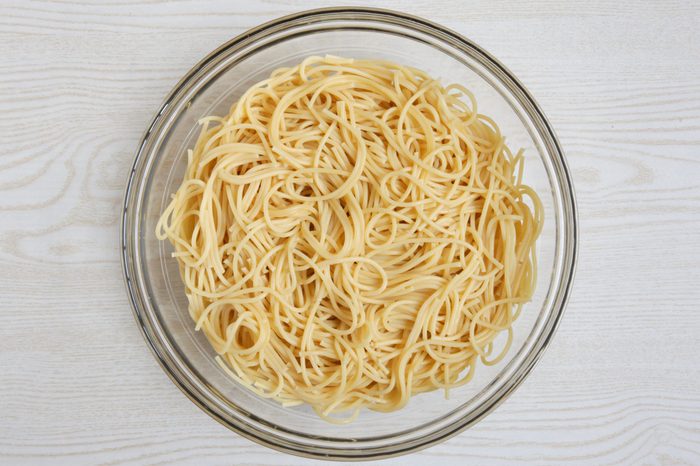 Cooked spaghetti for pasta salad