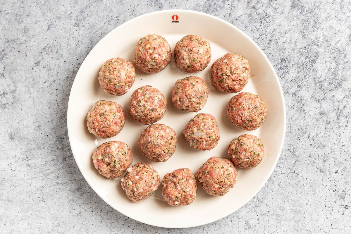 Taste of Home Air Fryer Meatballs photo of the formed meatballs.