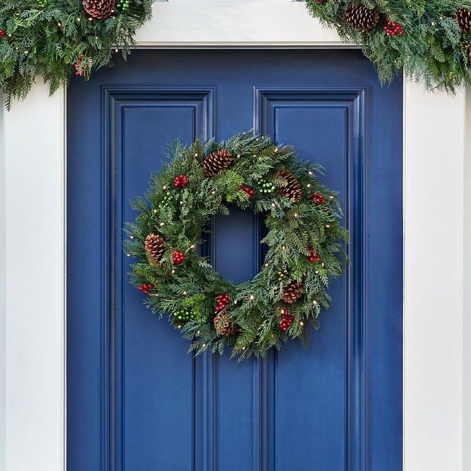 Balsam Hill Winter Evergreen Wreath Ecomm 02 Via Balsamhill.com