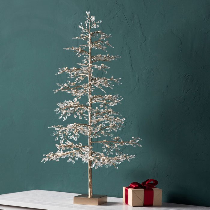 Crystal And Pearl Christmas Tree Ecomm Via Balsamhill.com
