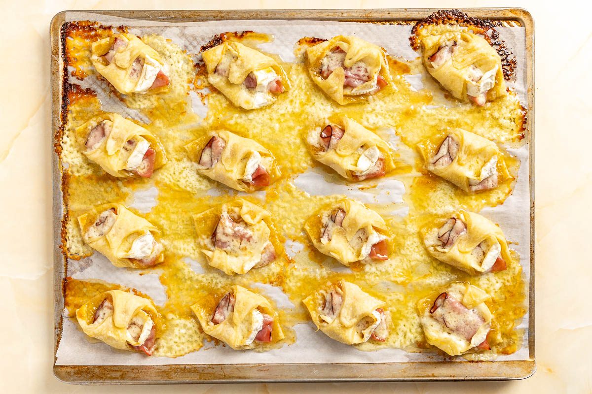 Taste of Home Ham and Cheese Puff Pastry photo of the baked pastries.