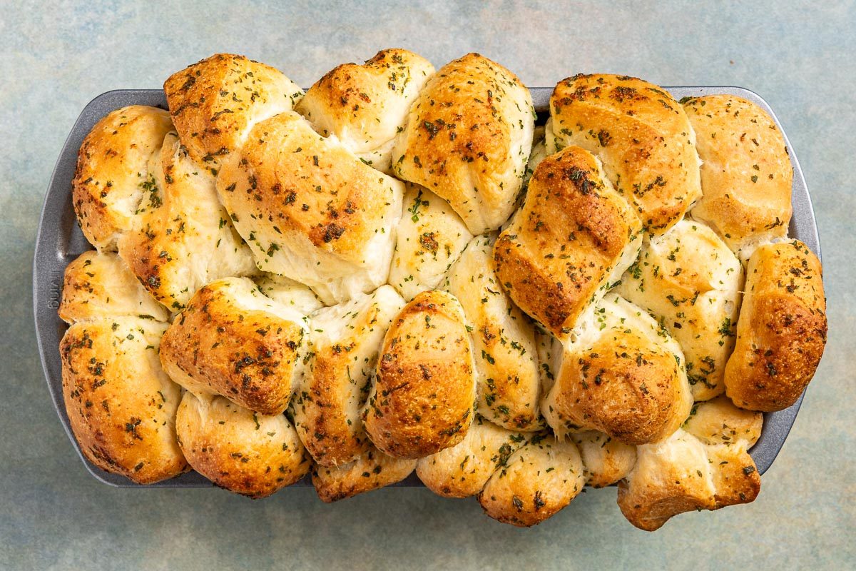 Taste of Home Pull Apart Garlic Bread photo of the baked bread.