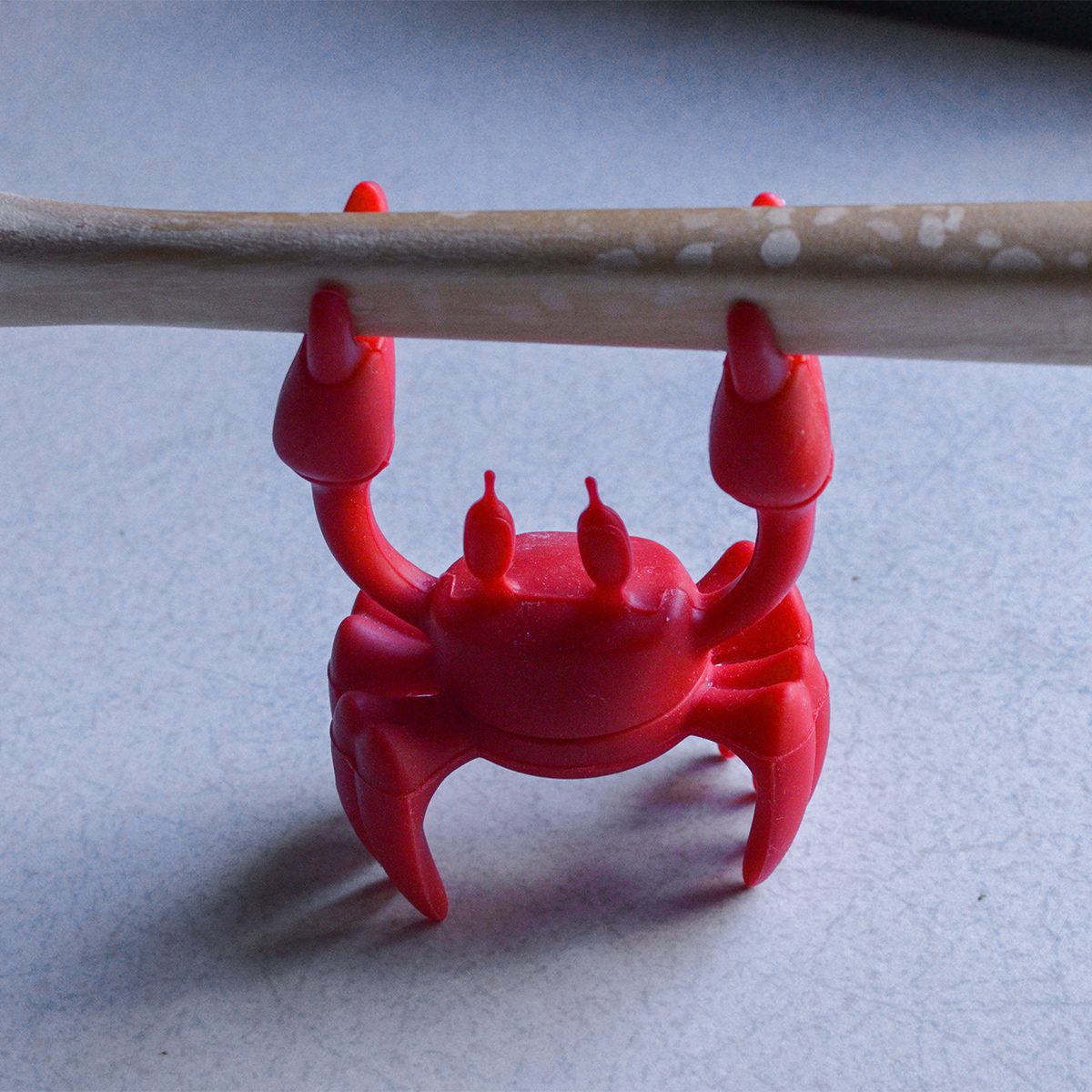 Ototo Red The Crab Silicone Utensil Rest