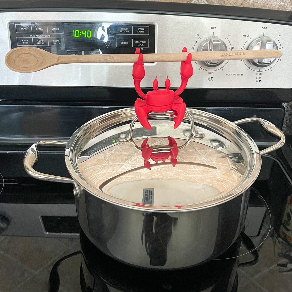 This Adorable Crab Spoon Rest Will Save Your Kitchen Countertops from Saucy Splatters