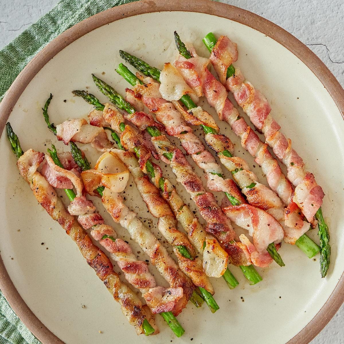 Bacon Wrapped Asparagus Exps Tohd24 28622 Laurascherb 4