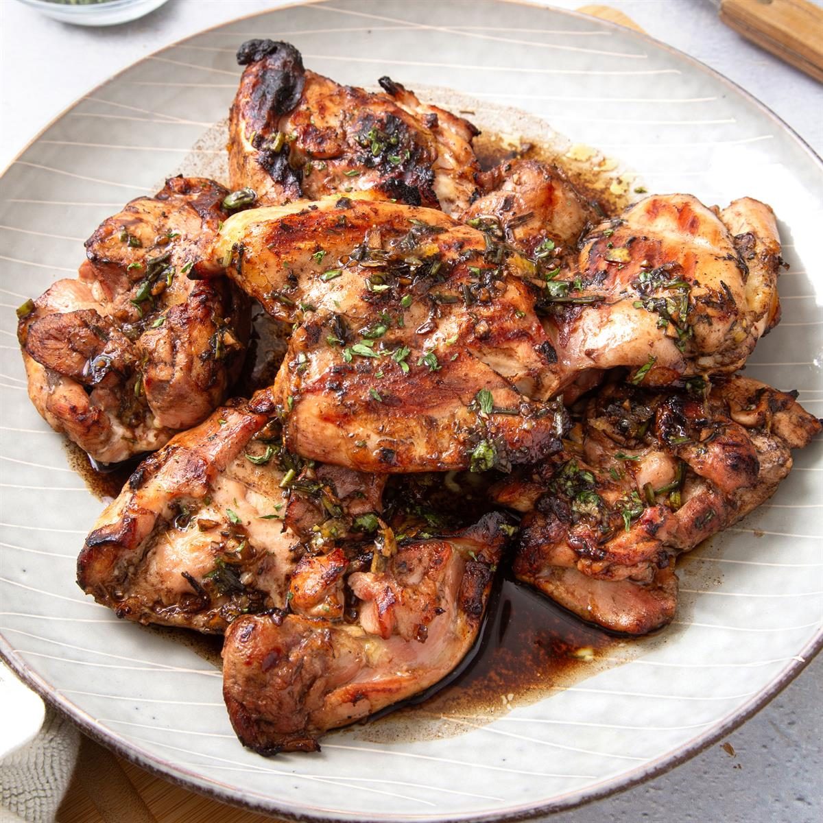 Herbed Balsamic Chicken Exps Tohd24 139487 Abbeylittlejohn 04