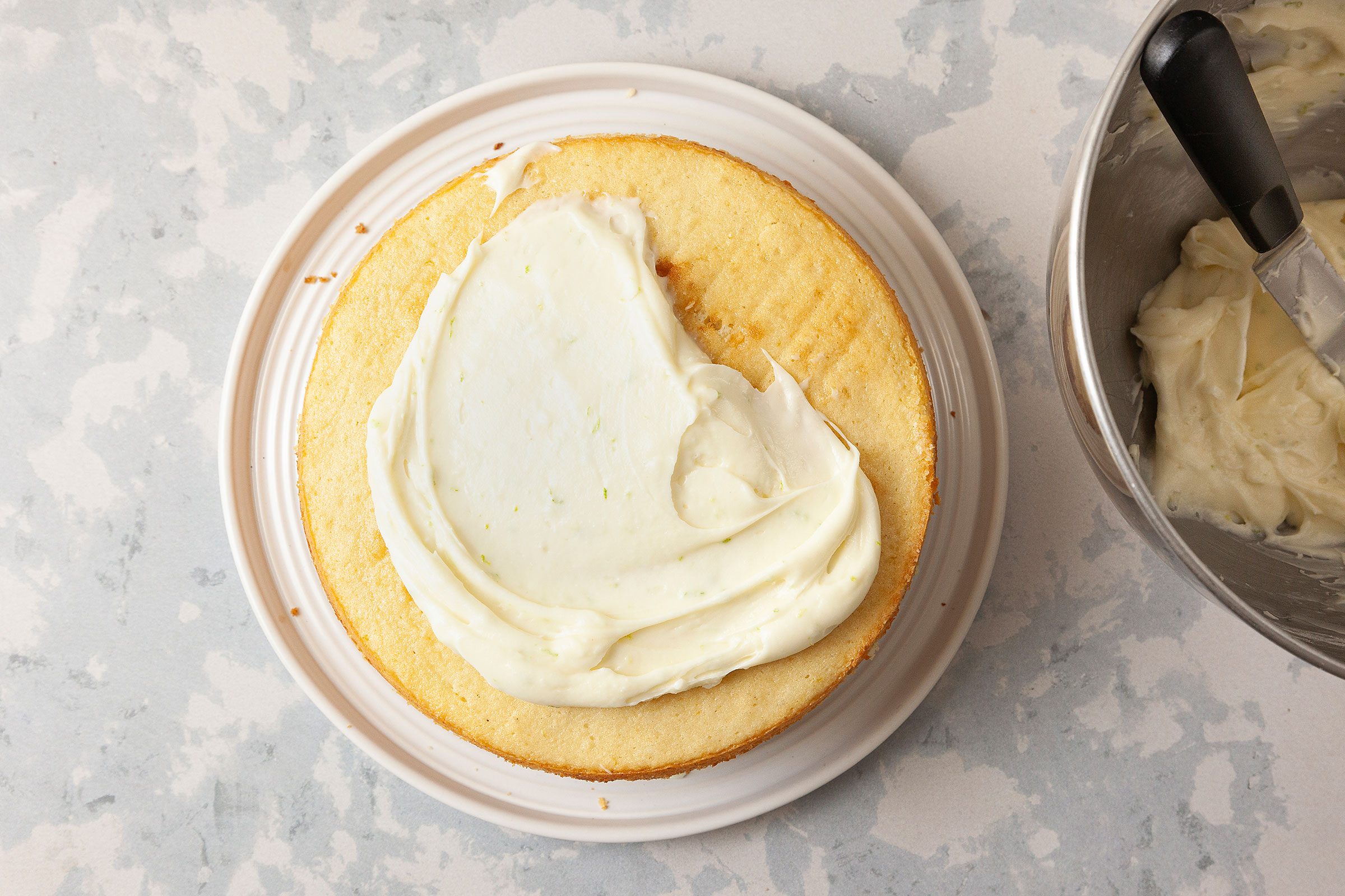 3/4 cup frosting on single layer of cake