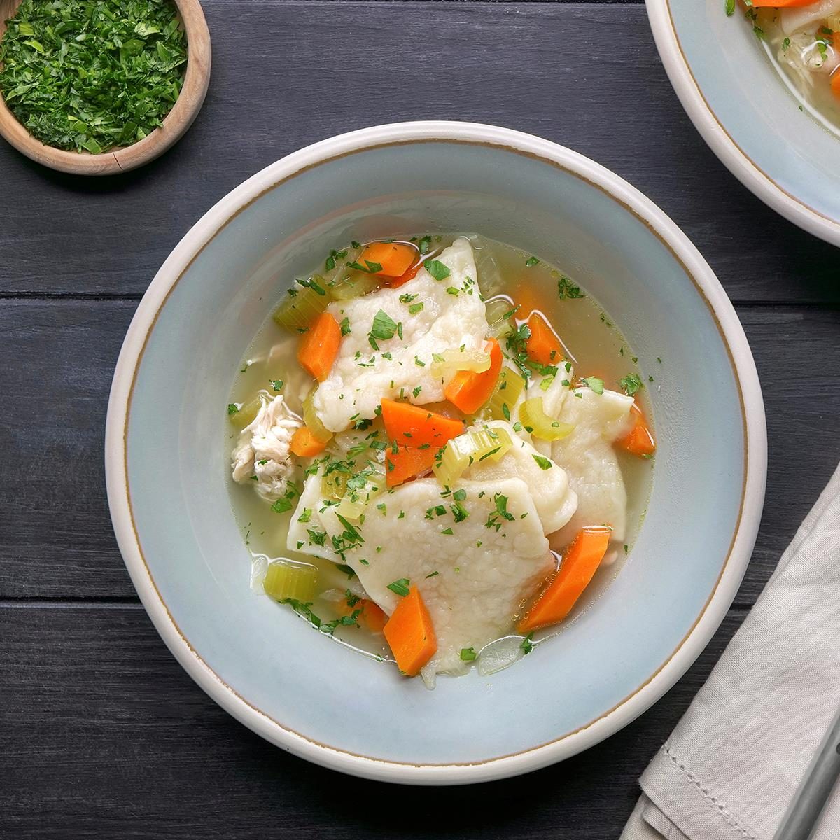 Chicken With Slippery Dumplings Exps Tohvp25 10795 Mf 04 15 2