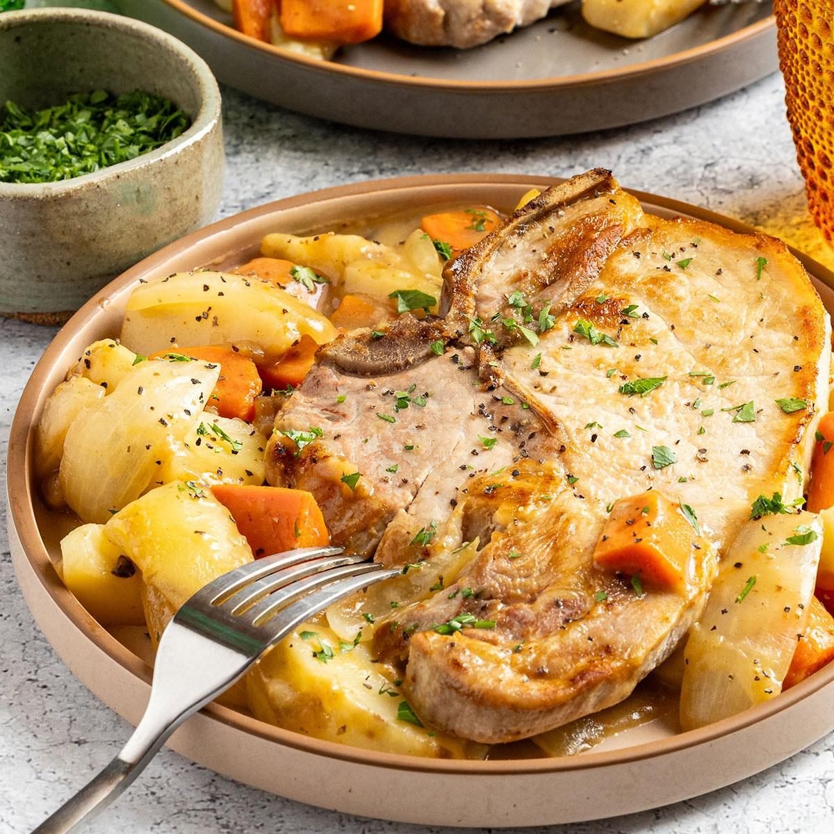 One Skillet Pork Chop Supper Exps Tohd24 13875 Kristinavanni 7