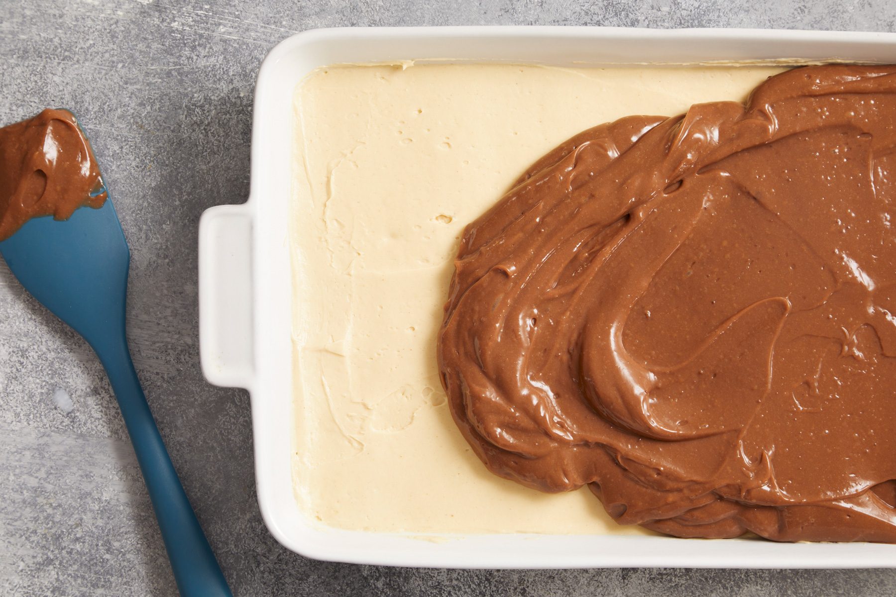 Spread over cream cheese layer.