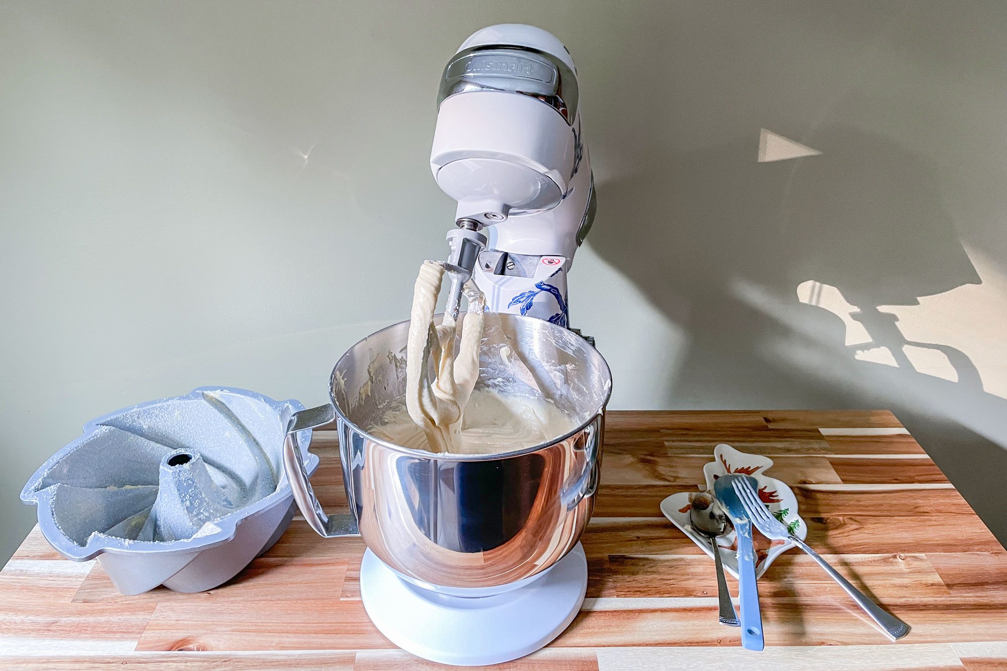 Cuisinart Stand Mixer Cake Batter