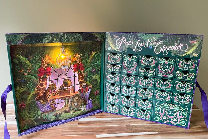 Toha25 Vosges Chocolate Advent Calendar Vosges Chocolate Advent Calendar Katie Bandurski 03 Ssedit