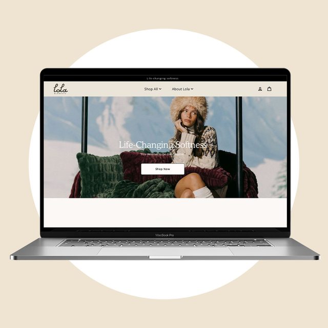 Eyeing A Lola Blanket