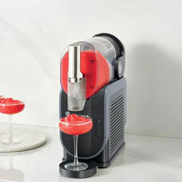 Ninja Slushi Professional Frozen Drink Maker