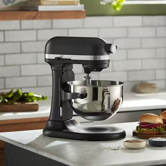 Quart Bowl Lift Stand Mixer