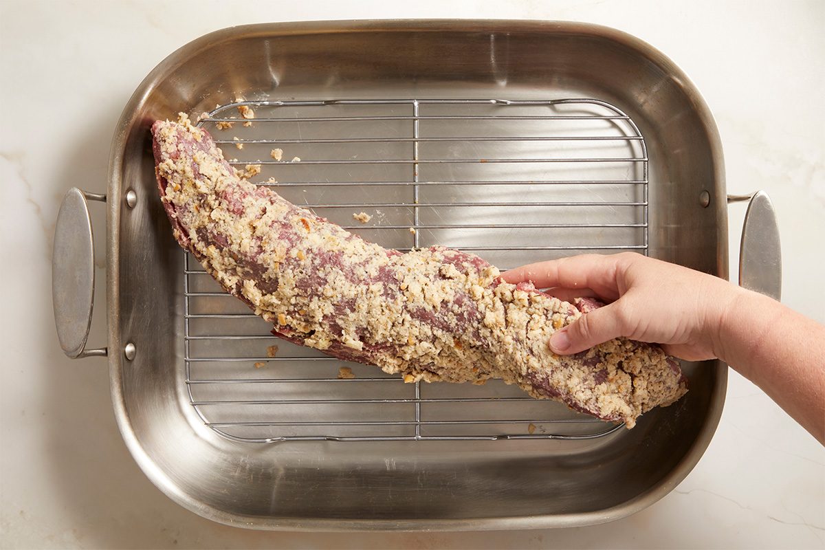 Horseradish Crusted Beef Tenderloin Ft25 48459 Ac 0723 6