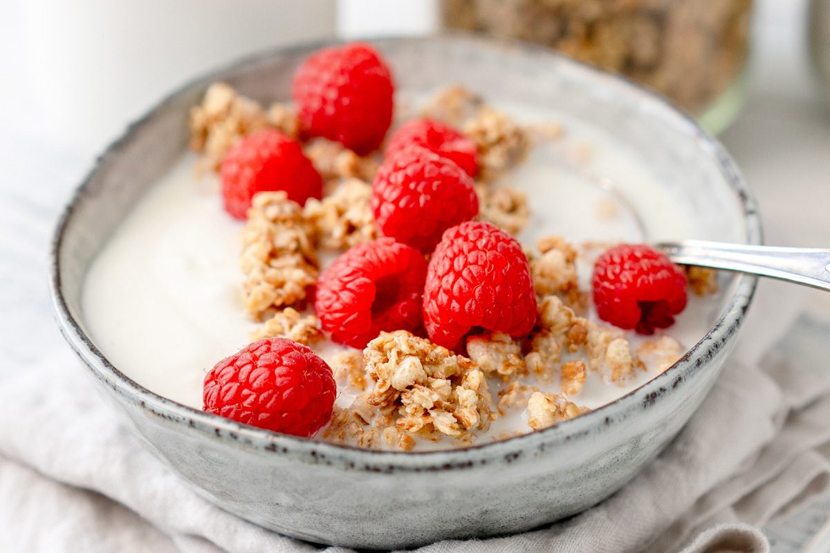 8 Ways To Add More Fiber To Your Meals Gettyimages 2236276159