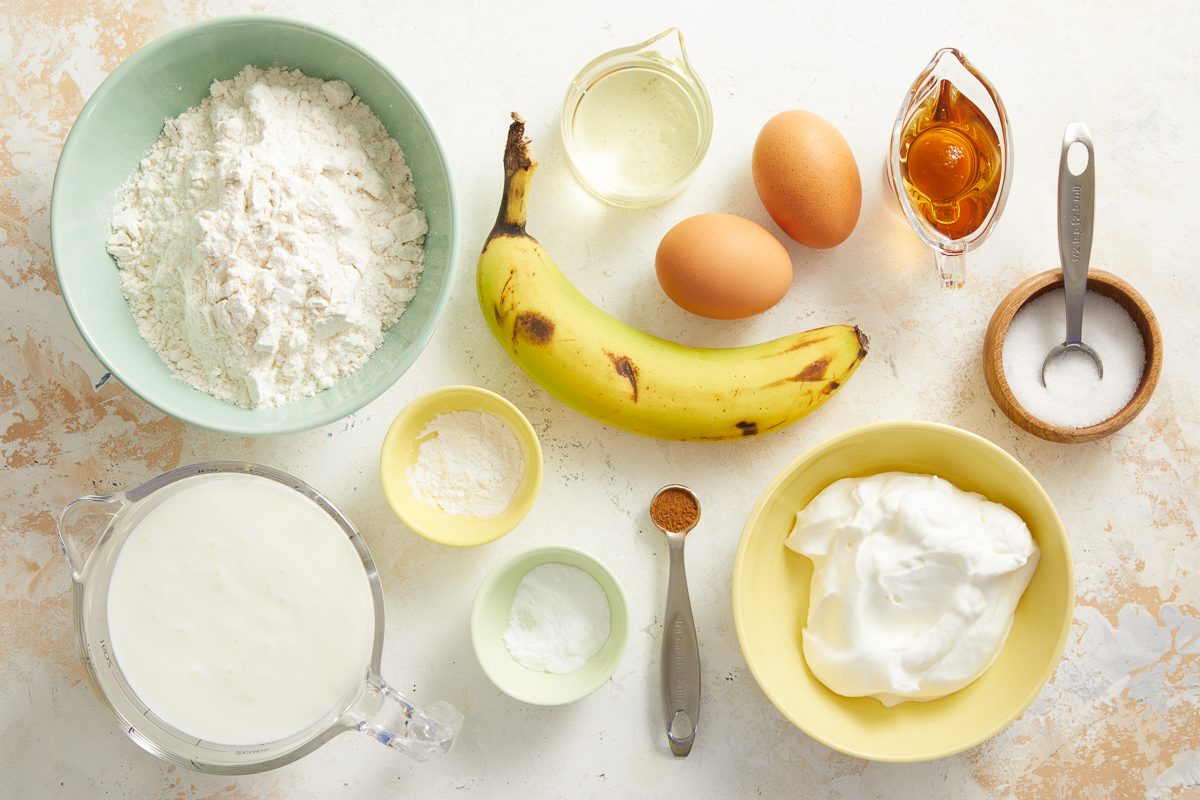 flour, cinnamon, eggs, buttermilk, bananas and canola oil